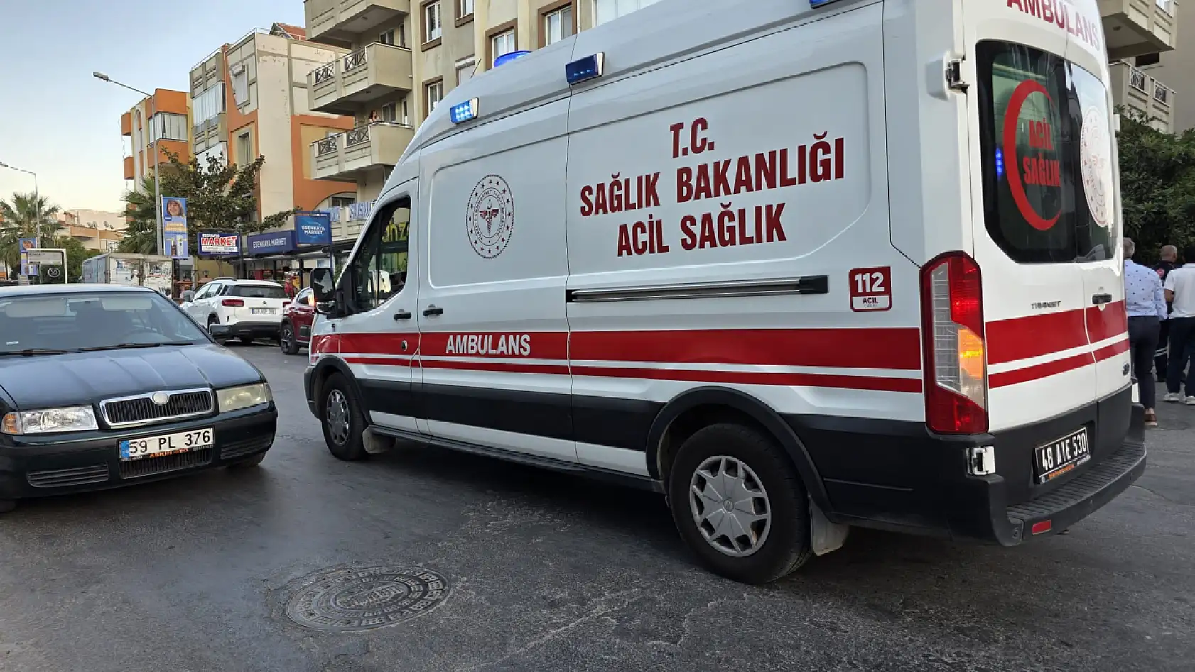 Milas'ta Barış Caddesi'nde kaza: motosiklet sürücüsü yaralandı