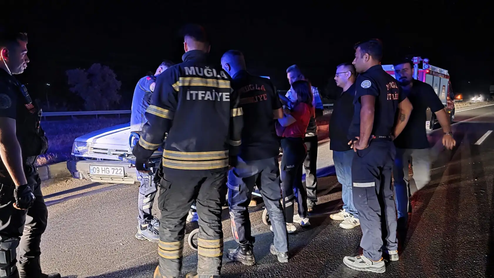 Milas-Söke Karayolunda Otomobiller Çarpıştı: 3 Yaralı