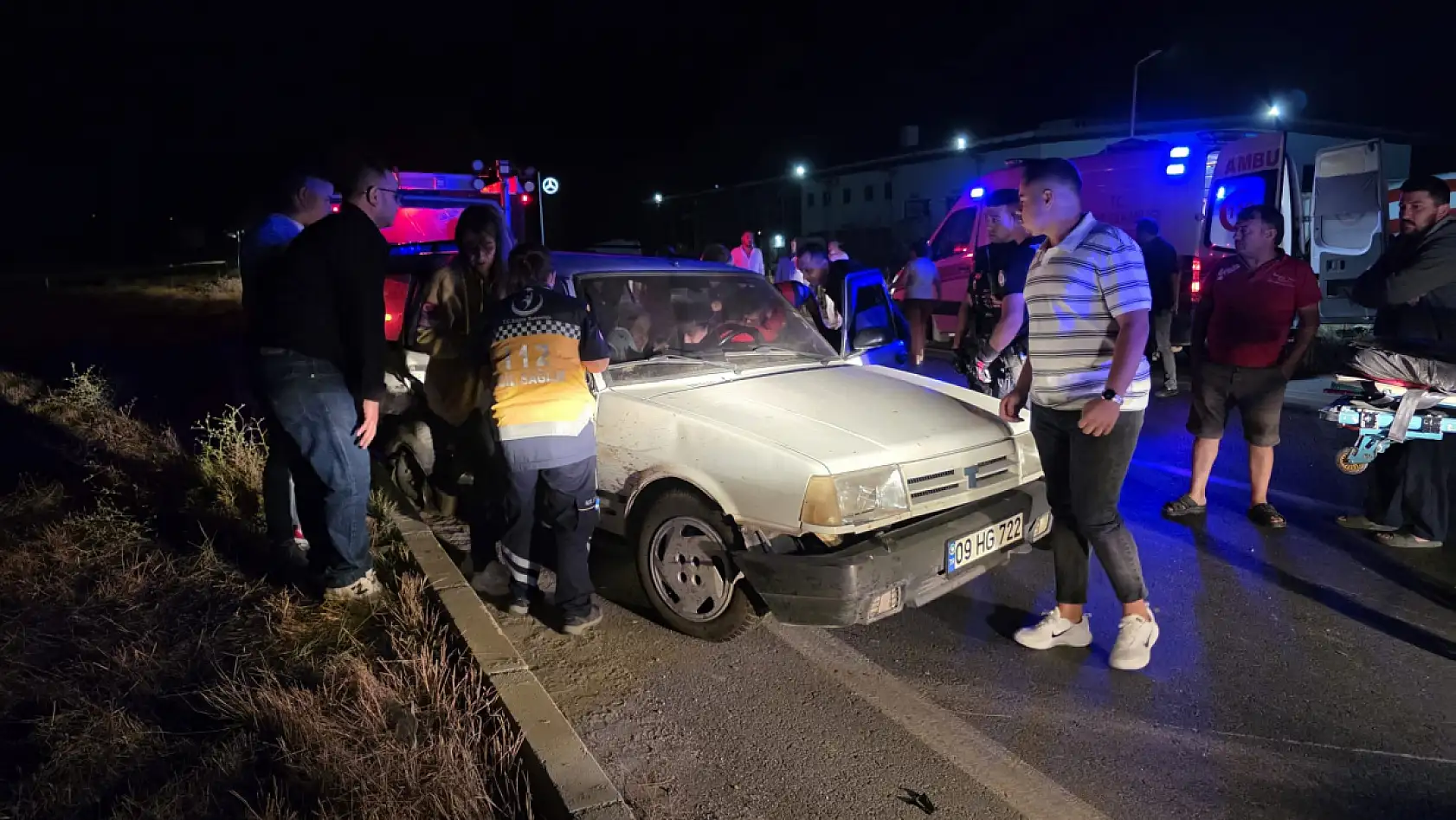 Milas-Söke Karayolunda Otomobiller Çarpıştı: 3 Yaralı