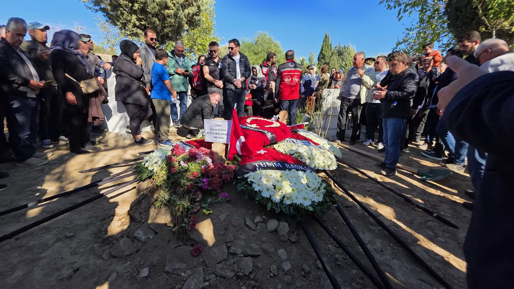 Şehidimiz Emrah Kuran Gözyaşlarıyla Ebediyete Uğurlandı