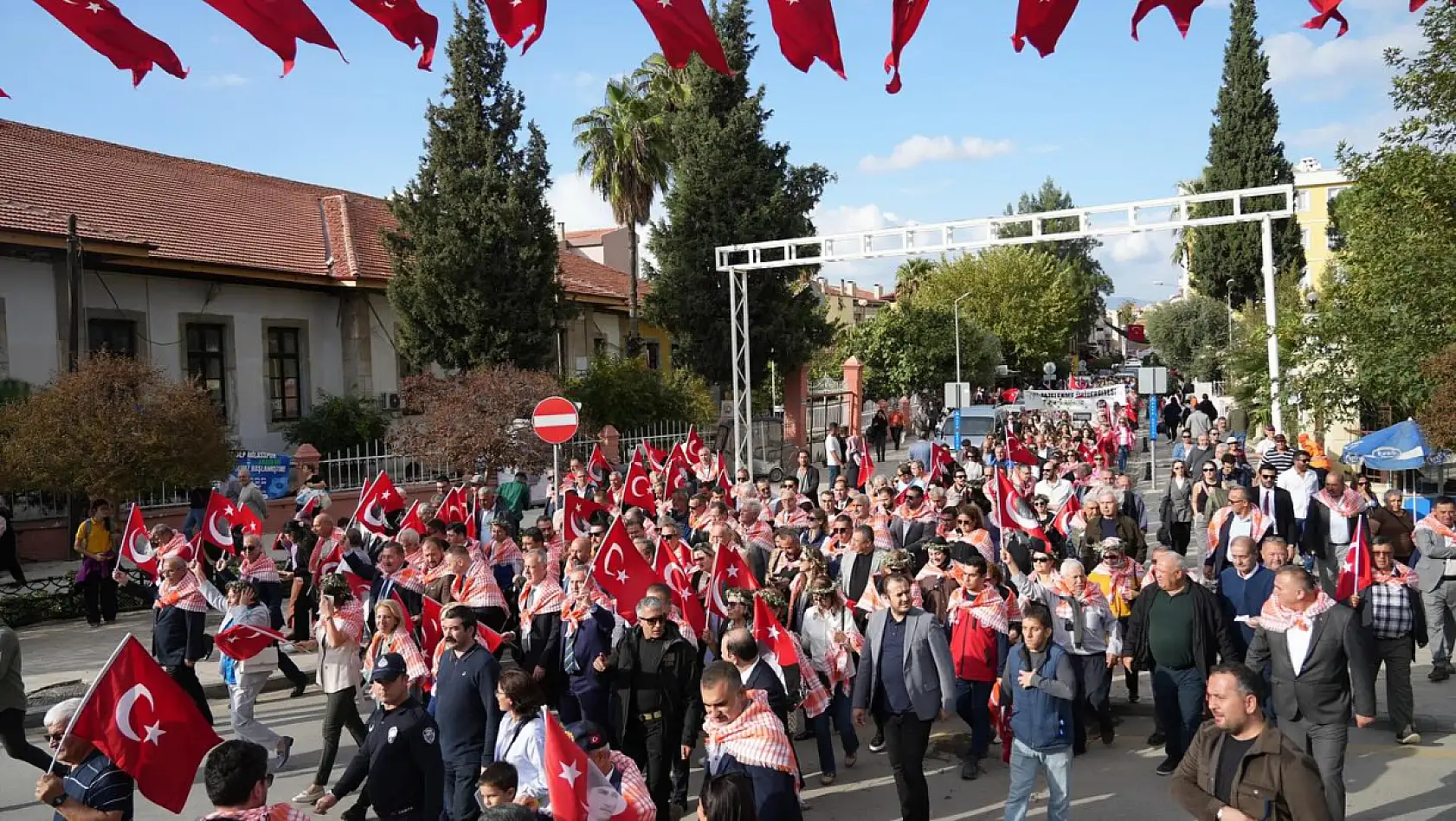 Milas'ta üç gün boyunca zeytinyağının tadı, müziğin sesi, emeğin gücü konuştu