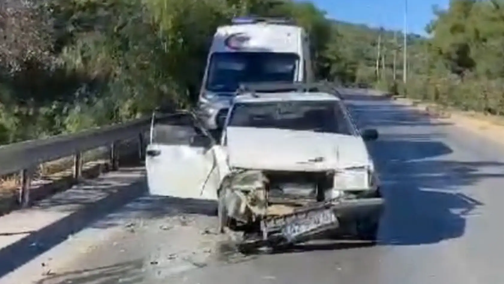 Milas Bodrum Karayolunda Korkutan Kaza: 2 Yaralı