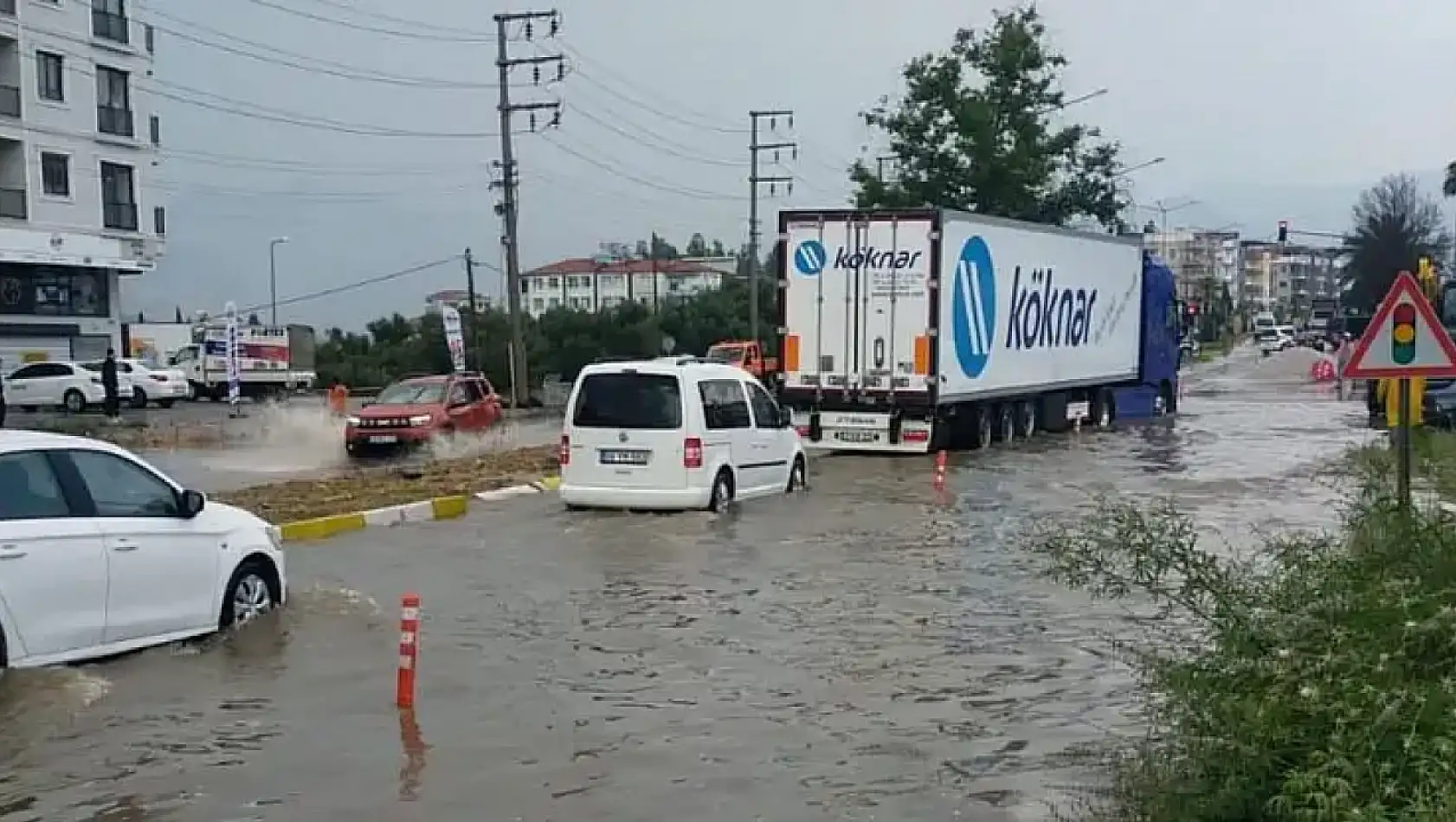 Milas Dikkat...Meteoroloji'den Sarı Kodlu Uyarı: Kuvvetli yağışa dikkat!