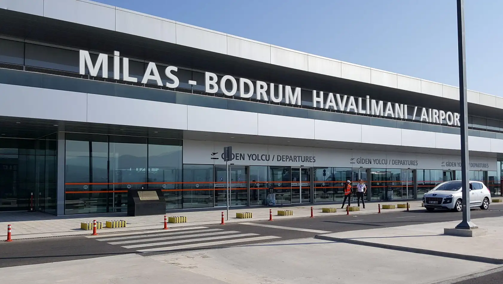 Milas Havalimanı'ndan 2 milyon yolcu geçti