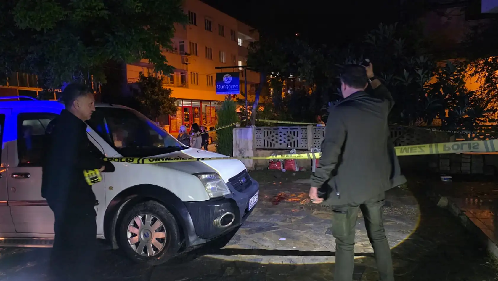 Milas'ta üçüncü kattan düşen 20 yaşındaki genç yaralandı