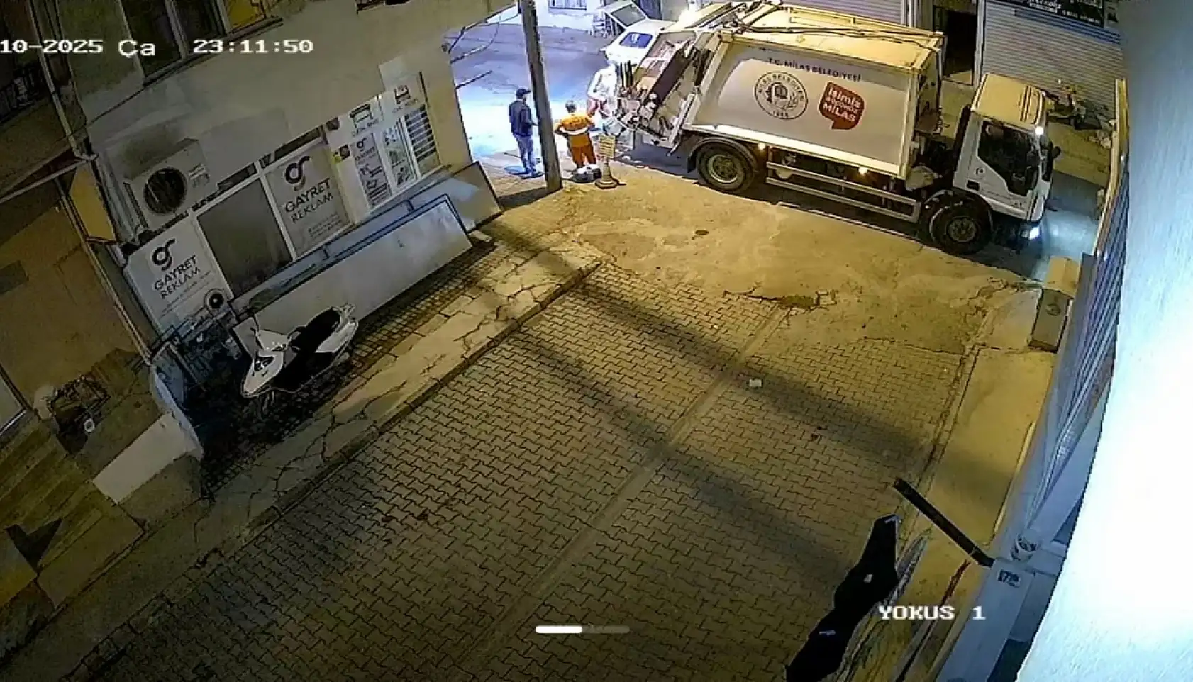 Milas'ta Oklu Kirpinin Ölümü Yürek Burktu