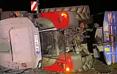 Bafa Tüneli Girişinde Kaza: Traktör Devrildi, 1 Yaralı