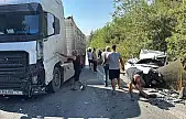 Milas Ören Yolunda Sollama Faciası: Otomobil TIR'la Kafa Kafaya Çarpıştı