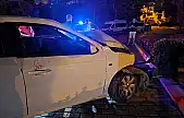 Milas'ta Otomobil ve Kamyonet Kafa Kafaya Çarpıştı: 1 Kişi Yaralandı
