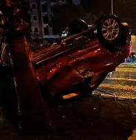 Milas Adliye Kavşağı'nda Yine Kaza: Tır ile Çarpışan Otomobil Takla Attı 1 Kişi Yaralandı