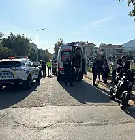 Milas'ta Motosiklet ve Otomobil Çarpıştı: 1 Yaralı