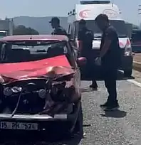 Milas'ta Süt Tankerine Çarpan Otomobilin Sürücüsü Yaralandı