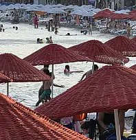 Milas'ta Termometreler 40 Dereceyi Aştı, Sahiller Doldu