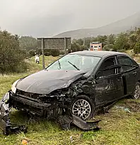 Milas'ta yağışlı havada tır kazası: 2 araçla çarpıştı
