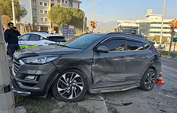 Milas Adliye Kavşağı'nda Korkutan Kaza: 1 Yaralı