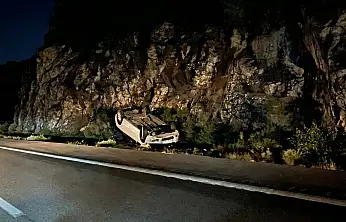 Milas'ta Feci Kaza: Otomobil Takla Atarak Şarampole Uçtu