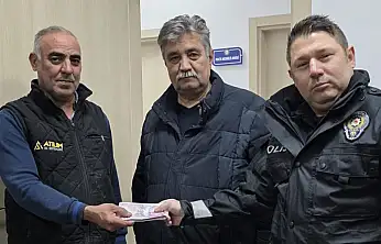 Milas'ta 'insanlık ölmemiş' dedirten olay: Emekli müdür sokakta bulduğu parayı sahibine teslim etti