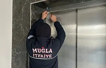 Milas'ta Korku Dolu Anlar: Asansörde Mahsur Kalanlar İtfaiye Ekiplerince Kurtarıldı