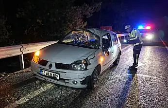 Milas'ta otomobil takla atarak karşı şeride geçti: Sürücü yaralandı