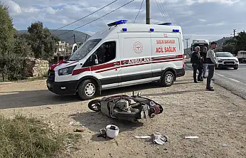 Milas'ta Otomobil ve Motosiklet Çarpıştı: Motosiklet Sürücüsü Yaralandı
