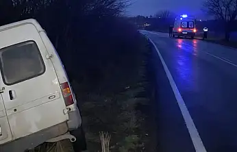 Milas'ta Yağış Kazayı Beraberinde Getirdi: Minibüs Şarampole Uçtu