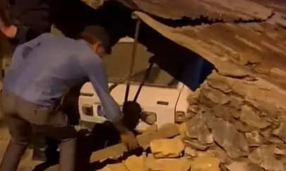 Milas'ta Feci Kaza: Araç Ahıra Çarptı 1 Ölü 3 Yaralı