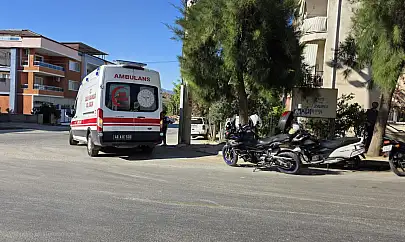 Milas'ta Kaza: Motosiklet Otomobille Çarpışmamak İçin Devrildi: 2 Yaralı