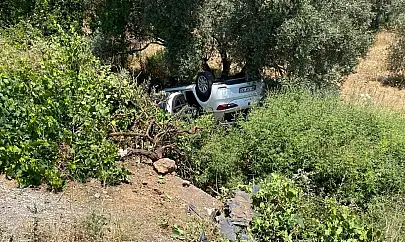 Milas'ta Korkutan Kaza: Otomobil Takla Attı 3 Kişi Yaralandı