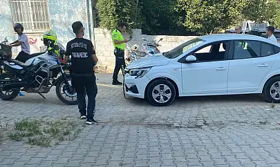 Milas'ta Otomobil ile Motosiklet Çarpıştı: 1 Yaralı