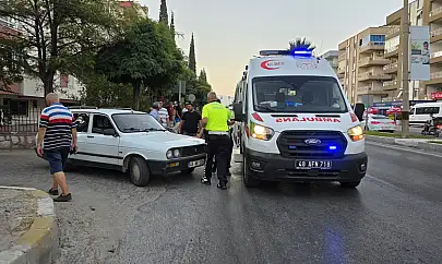 Milas'ta Ters Yönden Gelen Motosiklet Otomobile Çarptı: 2 Yaralı