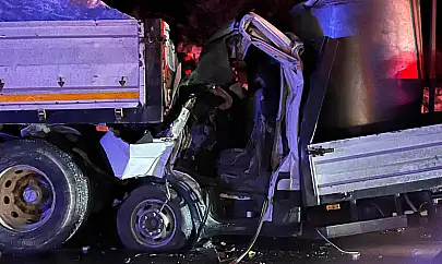 Milas Yatağan Karayolu'nda feci kaza: Süt aracı tıra arkadan çarptı Osman Küçük hayatını kaybetti