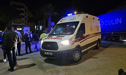 Servis minibüsüyle otomobil çarpıştı, yolcular korku dolu anlar yaşadı