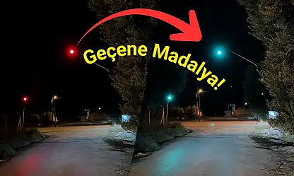 Milas'ta Trajikomik Olay: 5 Saniye Yanan Yeşil Işığı Görüp Geçebilen Henüz Çıkmadı