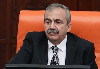 TBMM Başkanvekili Sırrı Süreyya Önder hayatını kaybetti