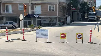 Nazmi Akdeniz Caddesi 4 Gün Trafiğe Kapalı