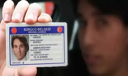 Eski Tip Ehliyetlerde Son Tarih 31 Ekim 2025'e Uzatıldı: Bakanlık Bu Son Uzatma Dedi
