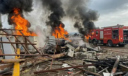 Milas'ta hurdalıkta strafor yangını kısa sürede söndürüldü