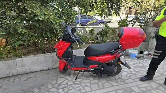 Milas'ta Motosiklet Otomobille Çarpıştı 1 Kişi Yaralandı