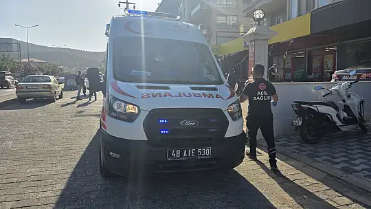 Milas'ta kamyonet ile motosiklet çarpıştı: Bir kişi yaralandı