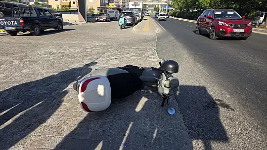 Milas'ta kamyonet ile motosiklet çarpıştı: Bir kişi yaralandı