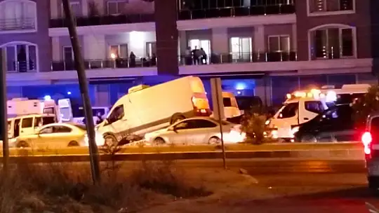 Milas'ta Zincirleme Kaza: 4 Kişi Yaralandı