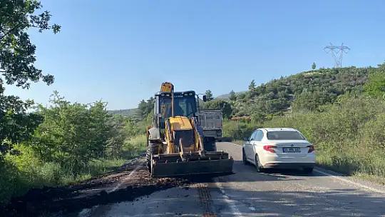 Milas Ören yolunda prina döküldü yol trafiğe kapandı