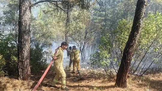 Maden Sahasında Yangın Çıktı, Ekipler Anında Müdahale Etti