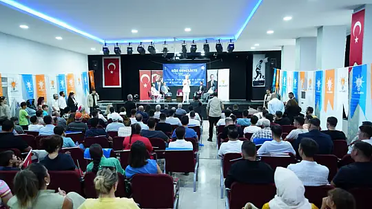 Bakan Göktaş Milas'ta Gençlerle Söyleşide Buluştu