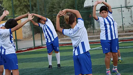 Milas FK Futbol Akademisi çalışmalara başladı