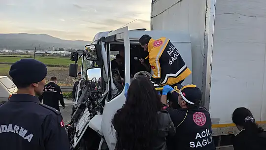 Milas Bodrum Karayolunda Feci Çarpışma: 1'i Ağır 2 Yaralı