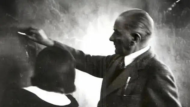 Bir Harfe Bir Ömür Veren Tüm Öğretmenlerimizin Günü Kutlu Olsun