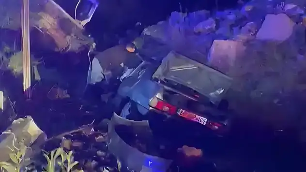 Milas Bodrum Karayolunda Can Pazarı: Kontrolden Çıkan Araçlar Şarampole Uçtu 3 Kişi Yaralandı