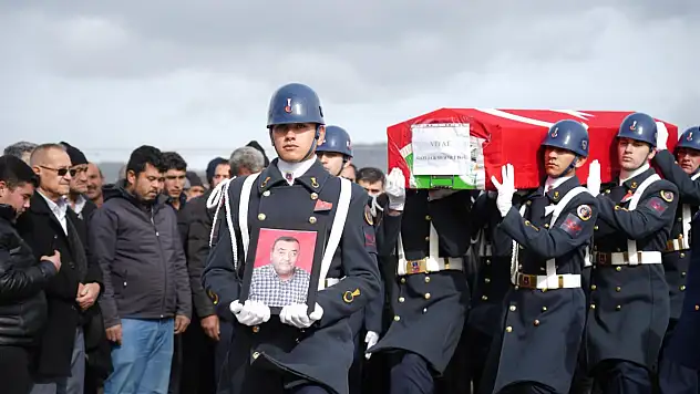 Milas Gazisine Ağladı: Mehmet Dağ Askeri Törenle Uğurlandı