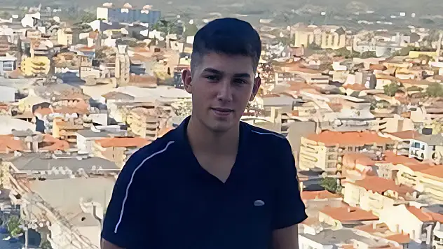 Milas'ta 17 Yaşındaki Deniz Genç Motosiklet Kazasında Hayatını Kaybetti